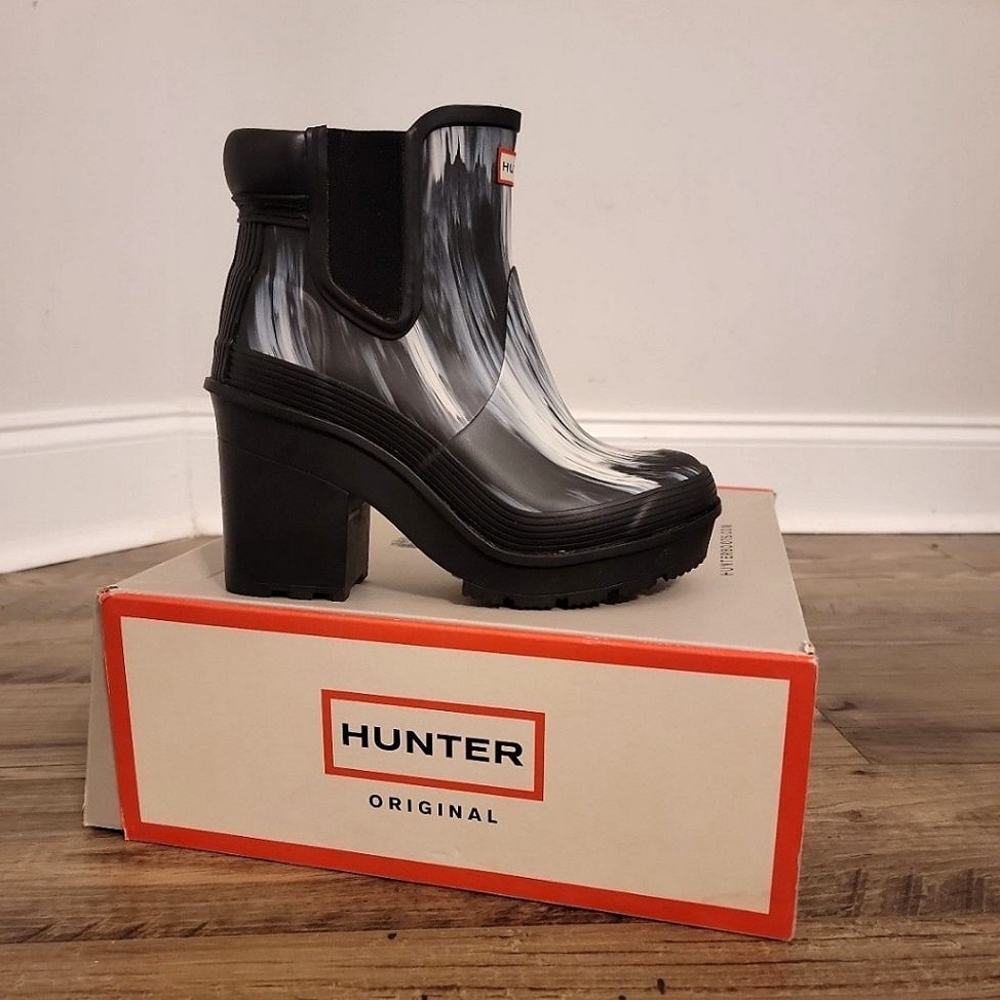 Original Hunter Nightfall Chelsea boots